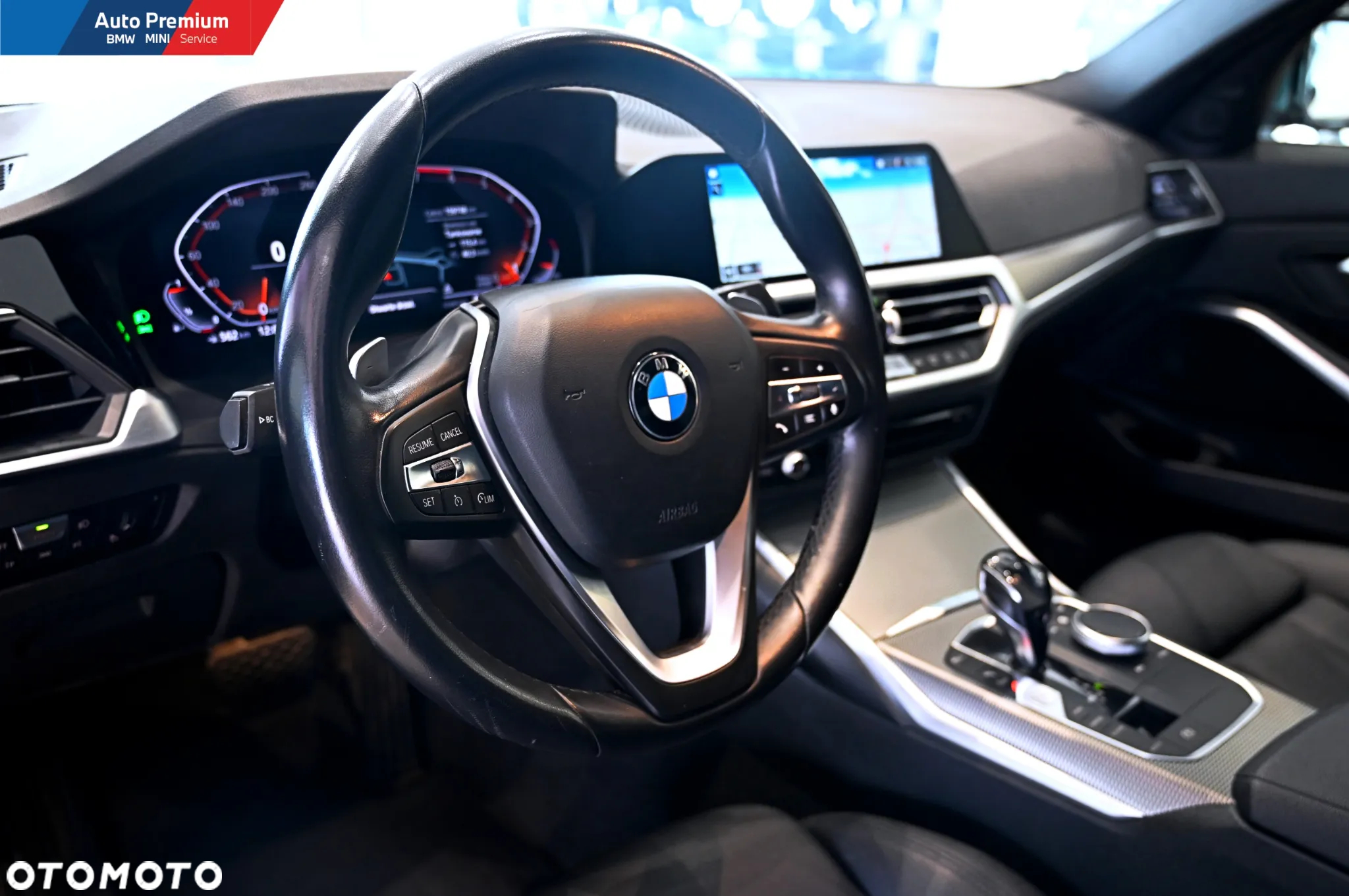 BMW Seria 3 330i xDrive Sport Line - 14
