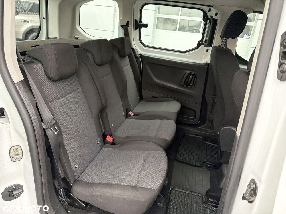 Toyota Proace City Verso 1.5 D-4D Combi - 13