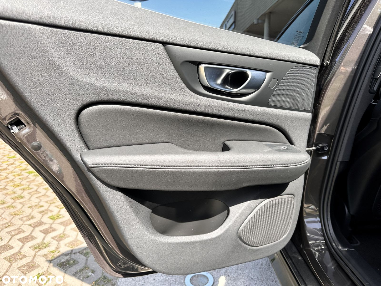 Volvo V60 Cross Country - 14