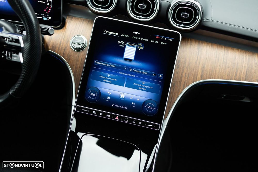 Mercedes-Benz C 300 e AMG Line - 34