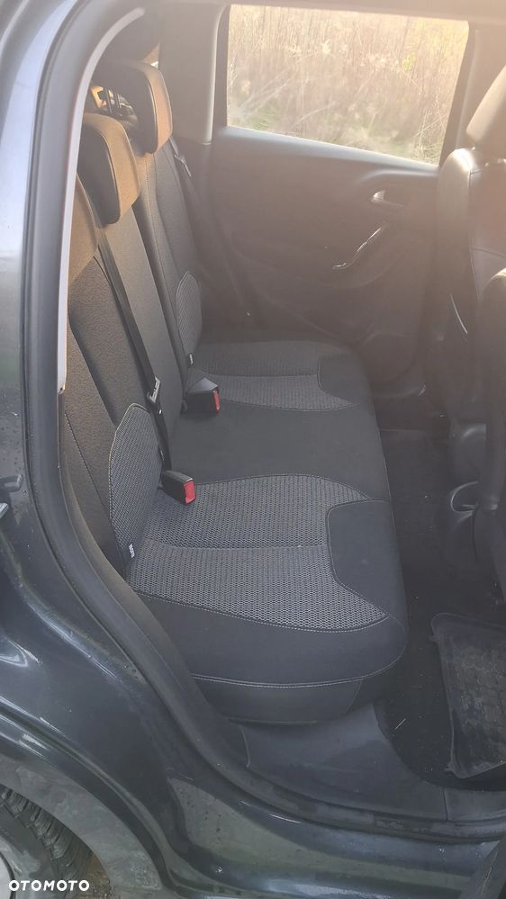 a części CITROEN C3 II (SC)(A51) SILNIK 1.2 i VTi 82 KM kod silnika HMZ lakier KTP skrzynia maska zderzak drzwi klapa szyba fotel kanapa lusterko lampa deska GWARANCJA !!! Przód Tył Zestaw Komplet Drzwi Klapa Zderzak Błotnik Maska Grill Atrapa Szyba Pas Lampa Lusterko Boczki Fotel Kanapa Kokpit Deska Rozdzielcza Przełącznik Włącznik Sterownik Przewody Wiązka Instalacja Moduł Komputer Czujnik Listwa Pompa Alternator Wtryski Głowica Rozrusznik Kompresor Sprzęgło Dwumas Silnik  Skrzynia ABS Klimatyzacji Paliwa Wspomagania Kolektor Turbina Przepustnica Zawór Chłodnica Koło Hak Belka Sanki Zawieszenie Mcpherson Półoś Amortyzator Wydech Tłumik Zacisk Most - 12