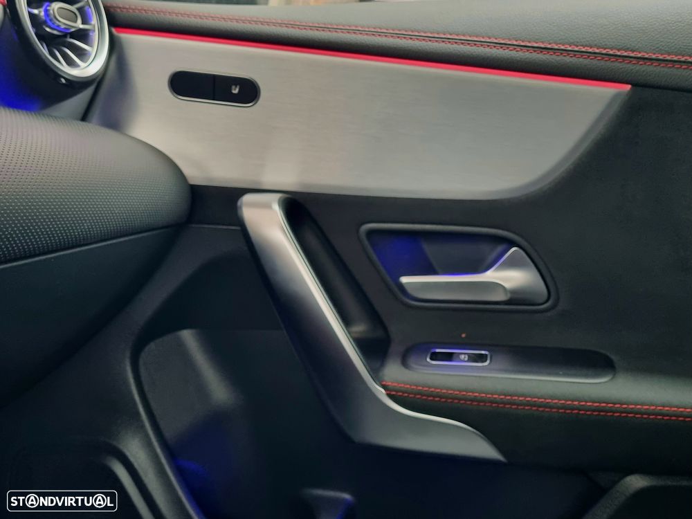 Mercedes-Benz CLA 180 d Shooting Brake 7G-DCT AMG Line - 19