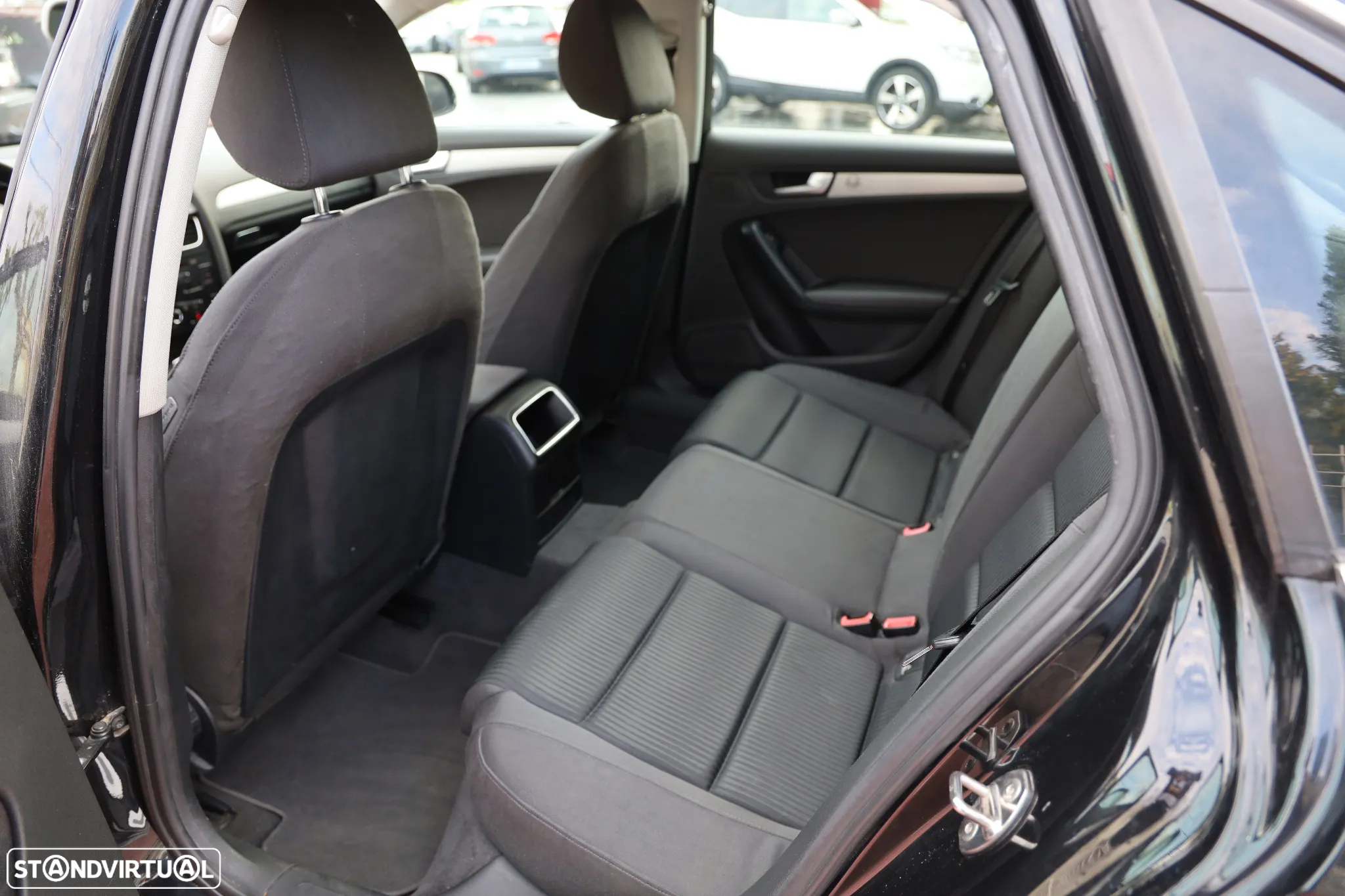Audi A4 2.0 TDI exclusive - 5