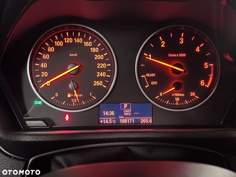 BMW X1 sDrive18d - 9