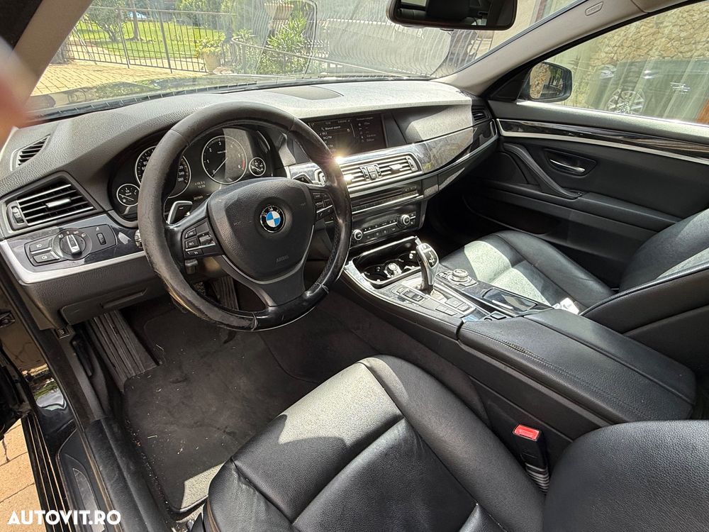BMW Seria 5 525d xDrive - 5
