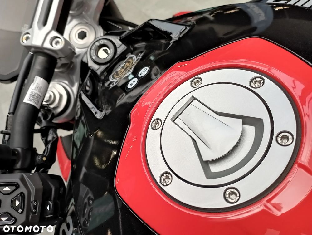 Aprilia Tuono - 21