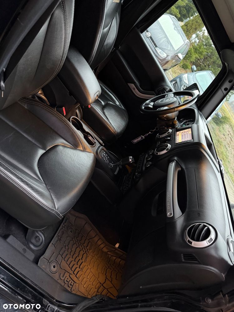 Jeep Wrangler 3.6 Unlim Sahara - 13