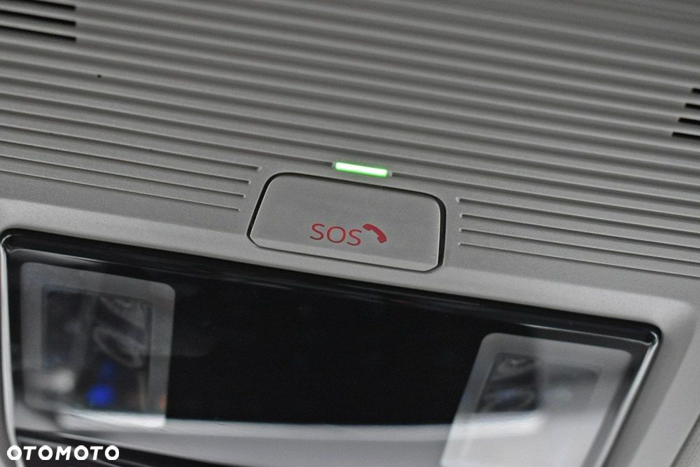 Volkswagen Golf 1.5 eTSI OPF DSG Style - 31