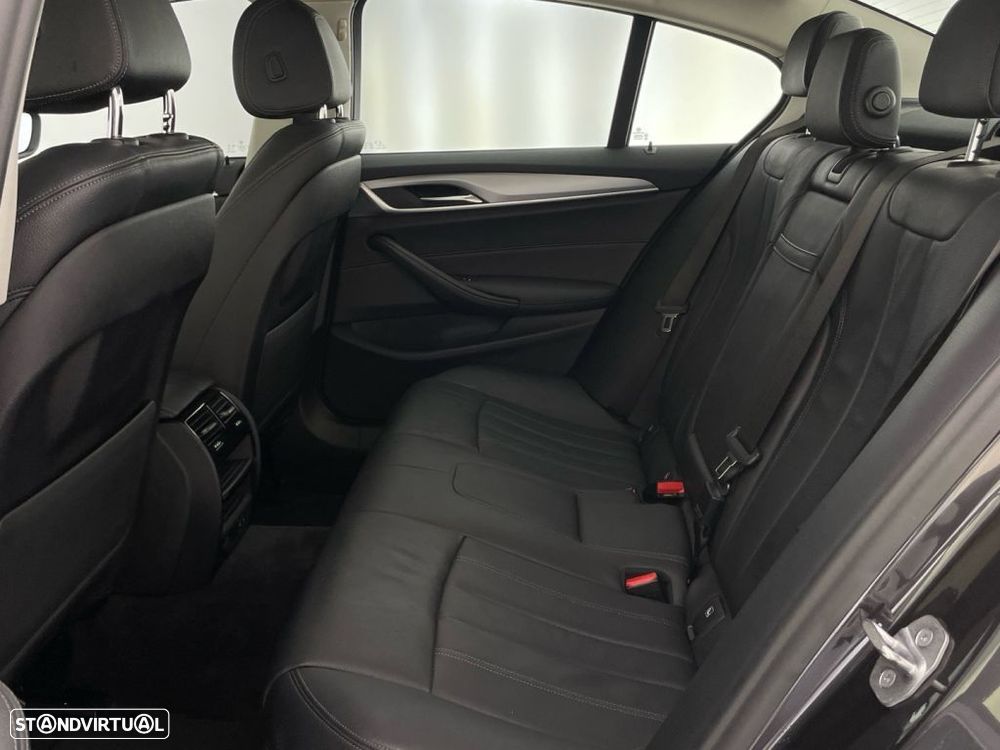 BMW 530 e iPerformance - 12