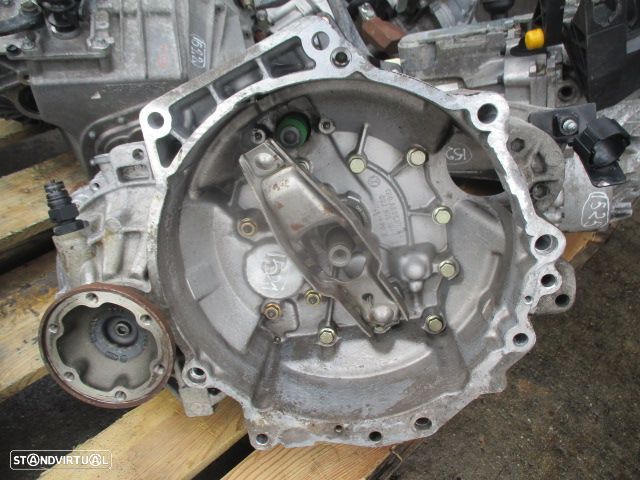 Caixa Velocidades EBP VW NEW BEETLE 1999 2.0 I 115CV 3P PRETO GASOLINA - 1