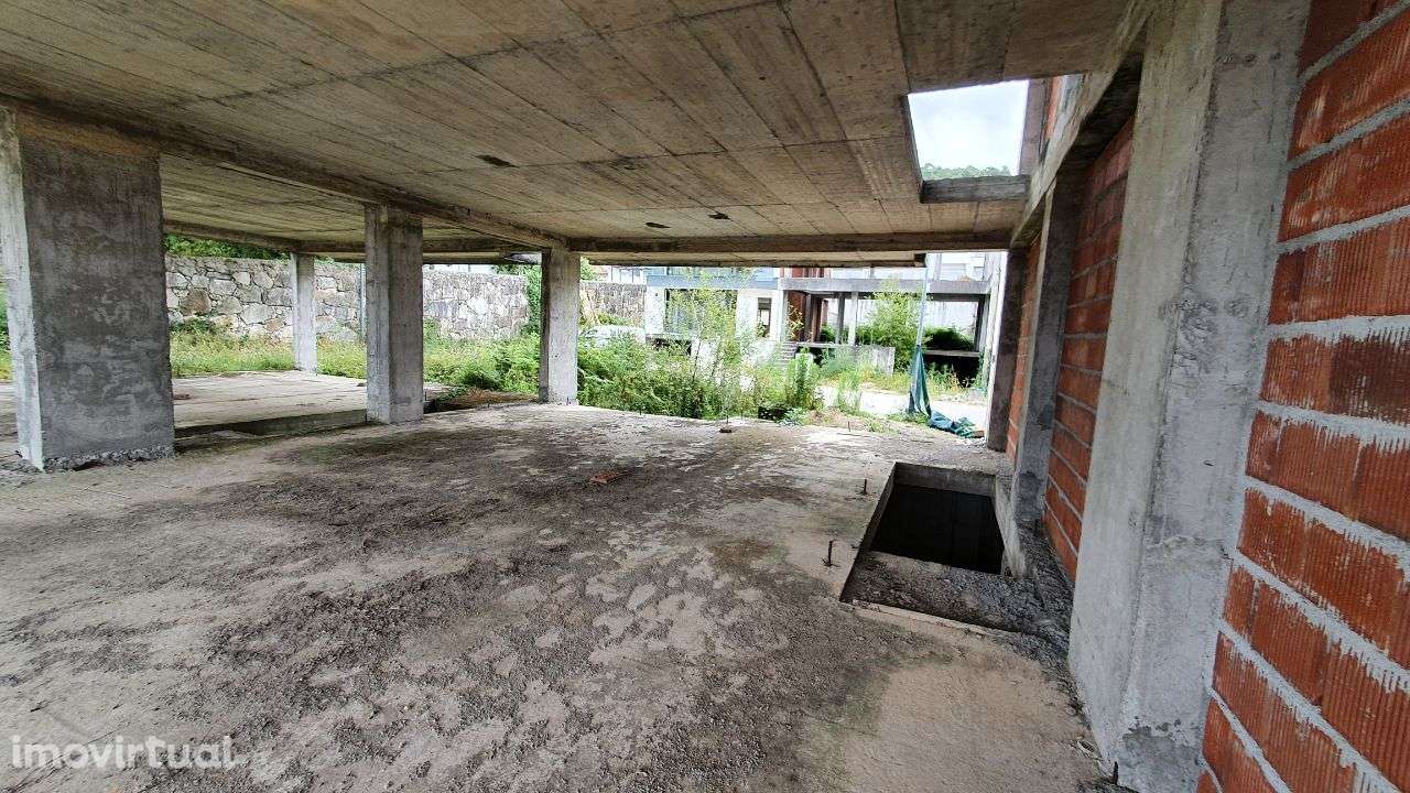 Moradia T4 em construção - Areosa - Grande imagem: 3/3