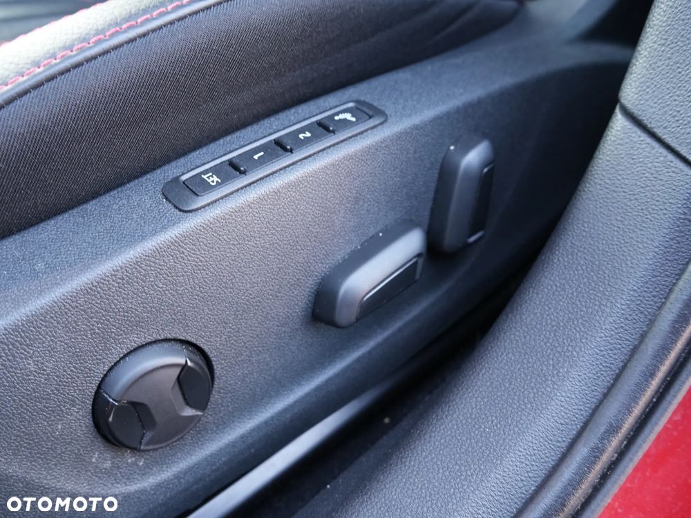 Skoda Octavia 2.0 TSI RS DSG - 37