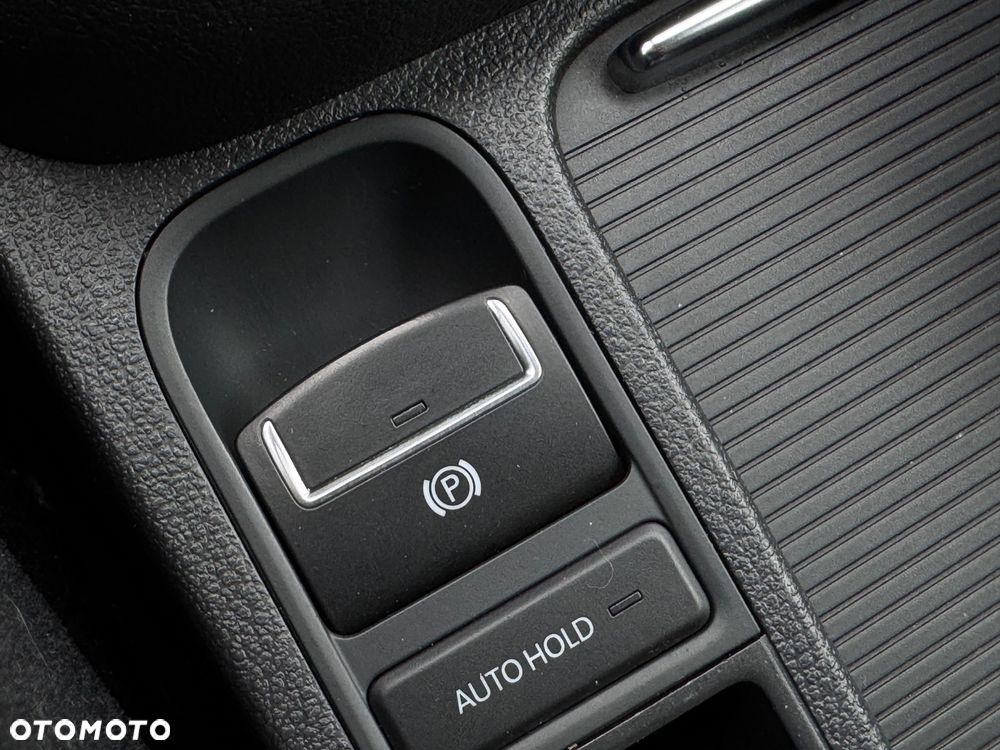 Volkswagen Tiguan 2.0 TDI DPF BlueMotion Technology Cup Sport & Style - 34