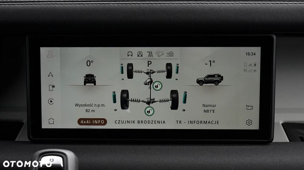 Land Rover Defender - 26