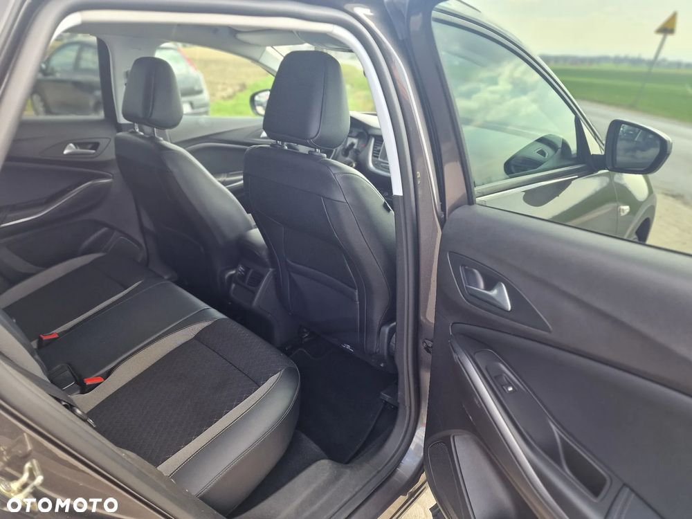Opel Grandland X 1.2 Start/Stop Design Line - 24