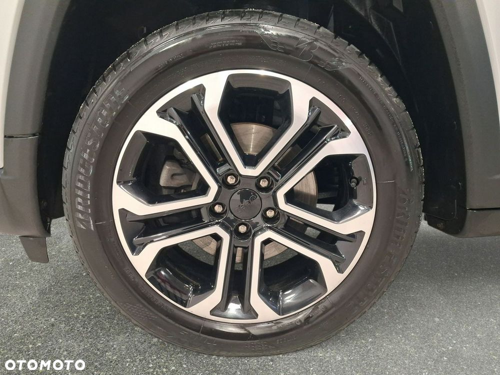 Jeep Compass - 11