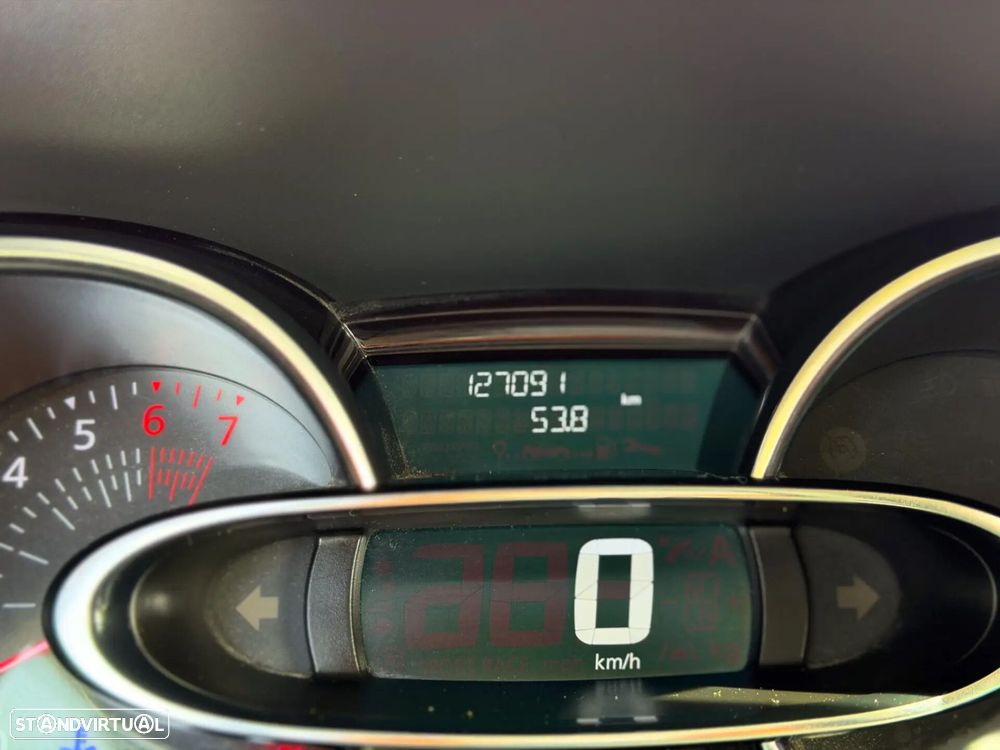 Renault Clio 0.9 TCe Limited - 19