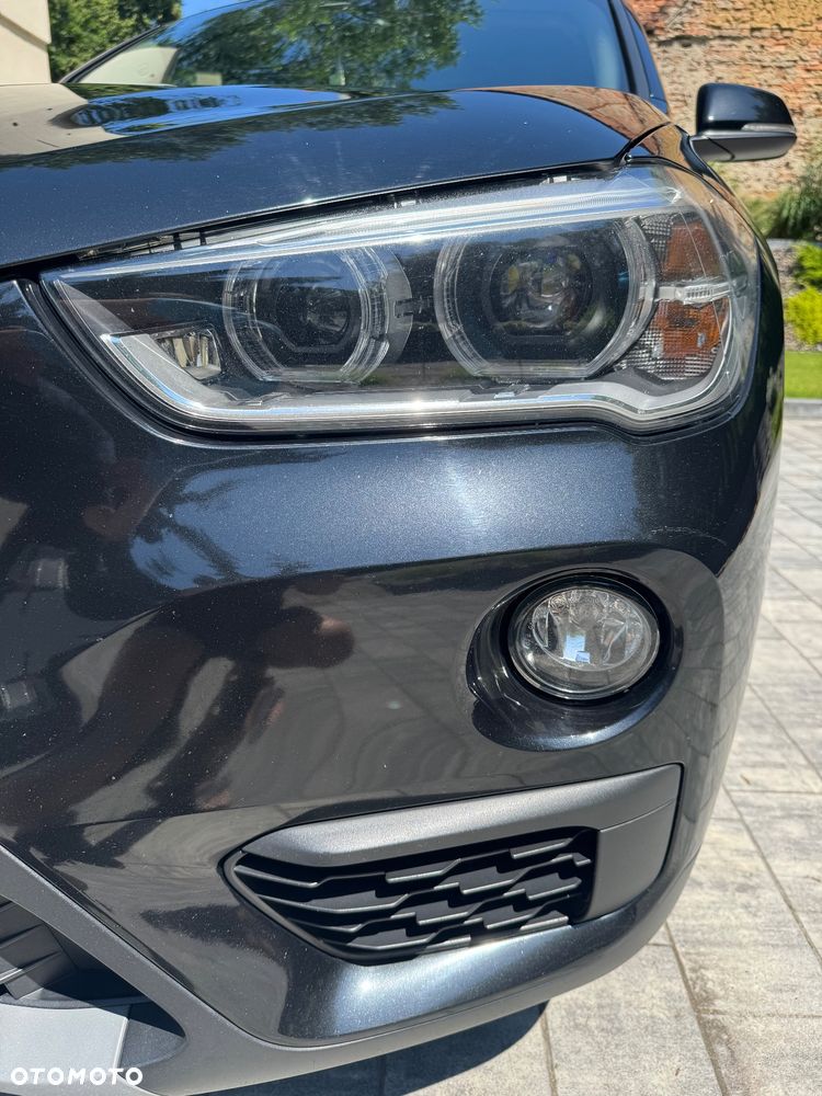BMW X1 xDrive18d Sport - 12
