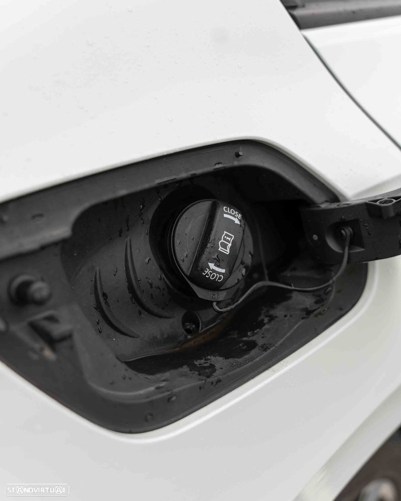 VW Golf 1.4 eHybrid OPF DSG GTE - 32