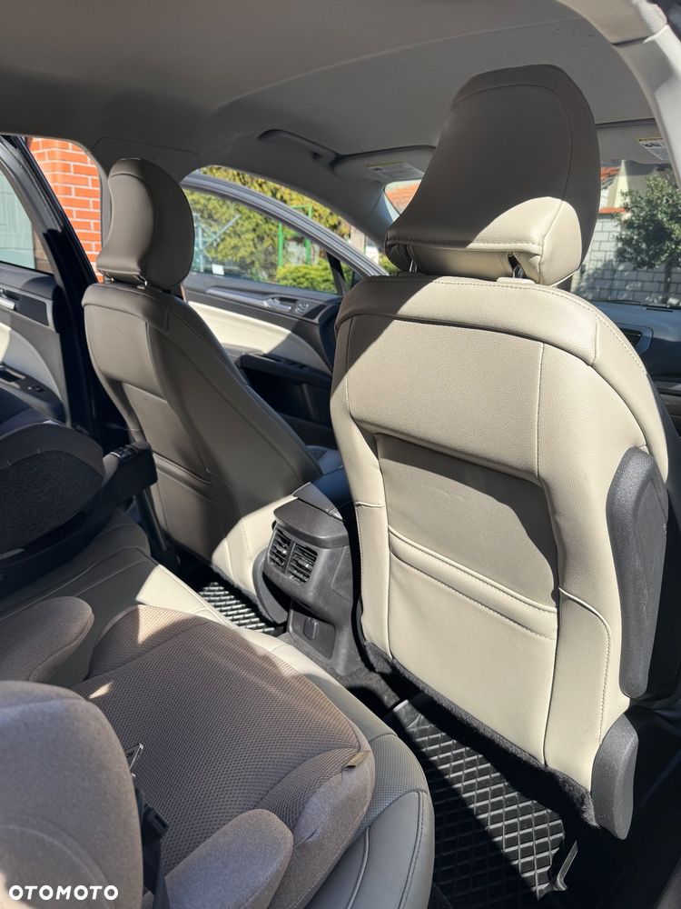 Ford Mondeo 2.0 EcoBoost Titanium - 8