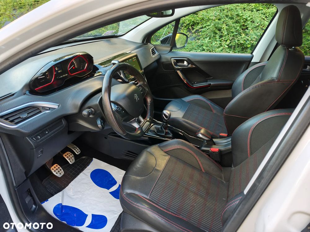 Peugeot 2008 PureTech 130 Stop&Start GT-Line Edition - 6
