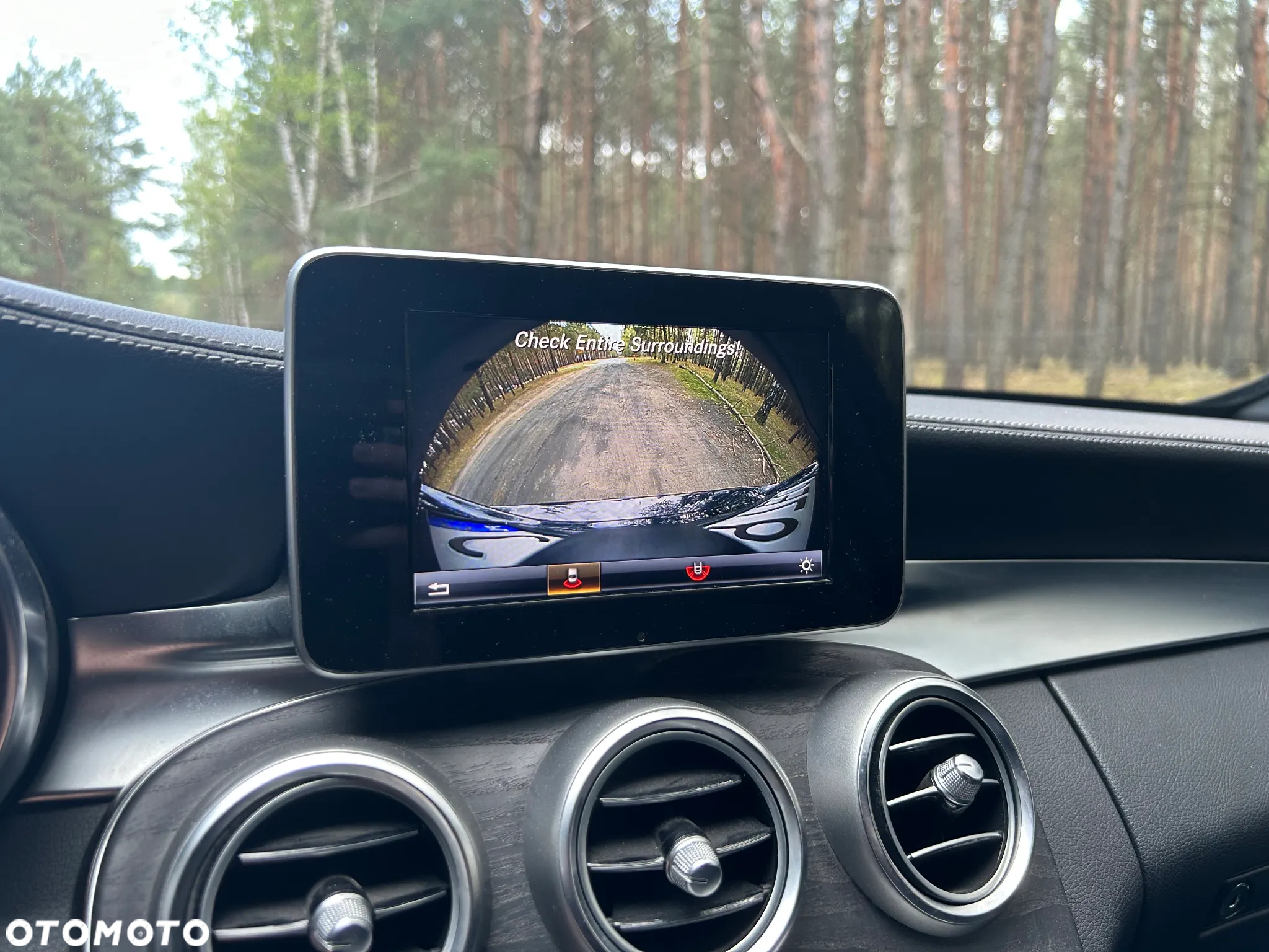 Mercedes-Benz Klasa C 300 9G-TRONIC AMG Line - 19