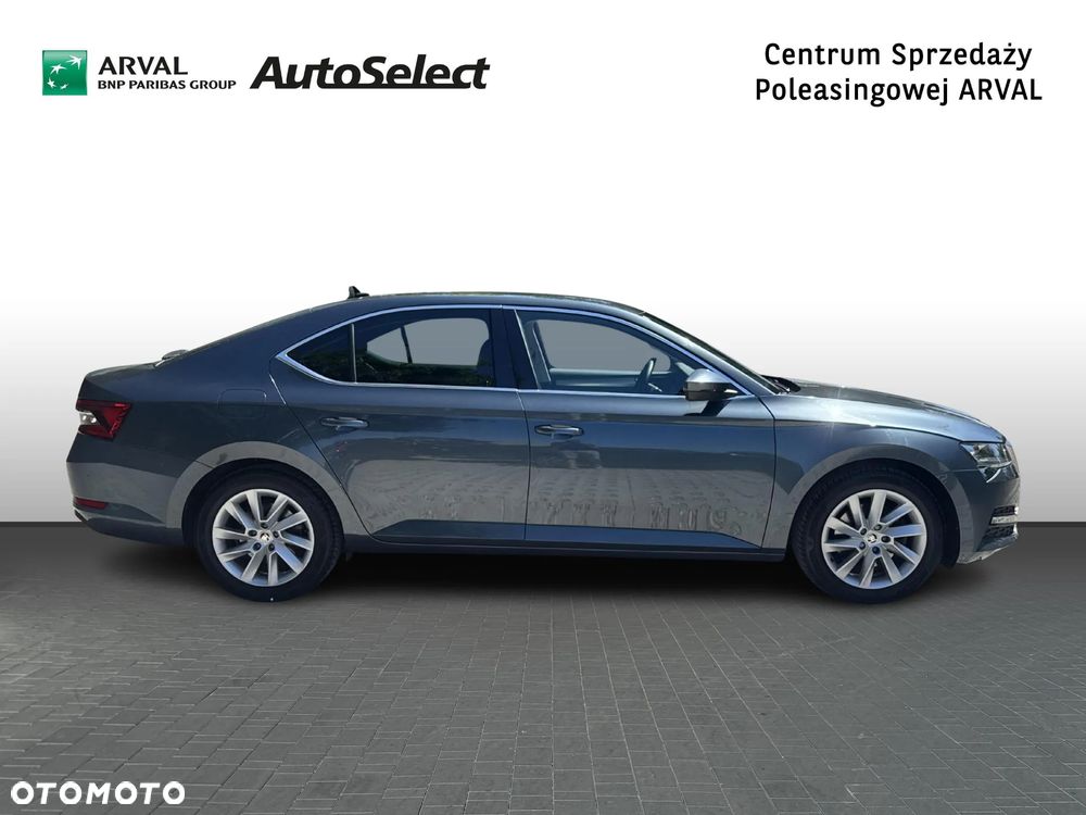 Skoda Superb 2.0 TSI Ambition DSG - 7