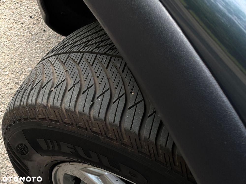 Volvo XC 70 D5 AWD Momentum - 16