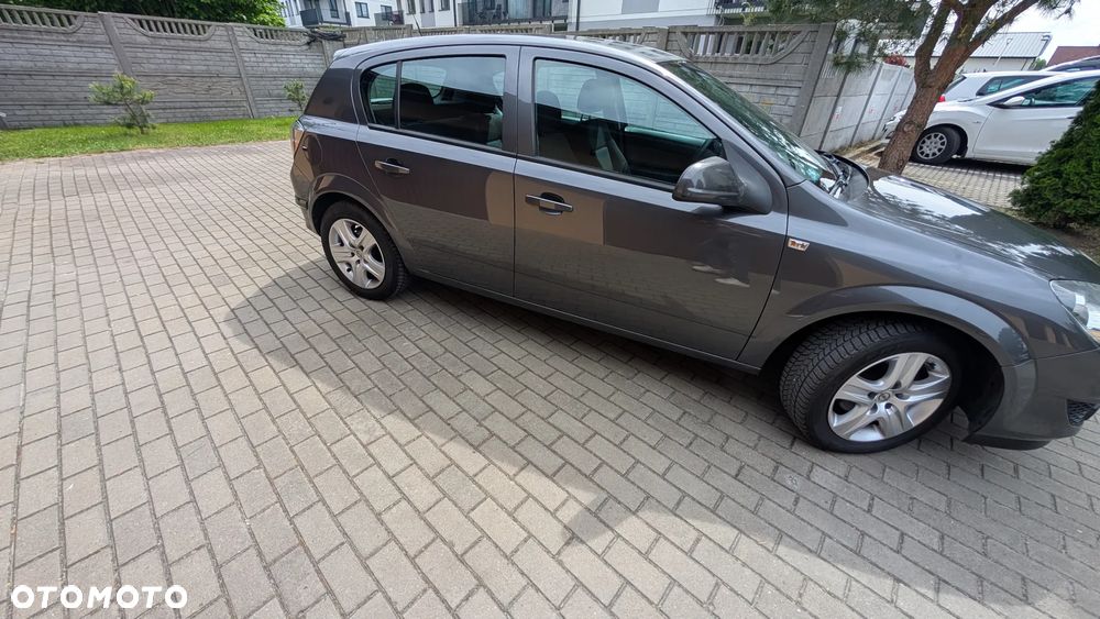 Opel Astra 1.4 - 9