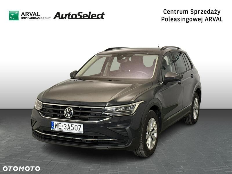 Volkswagen Tiguan - 1