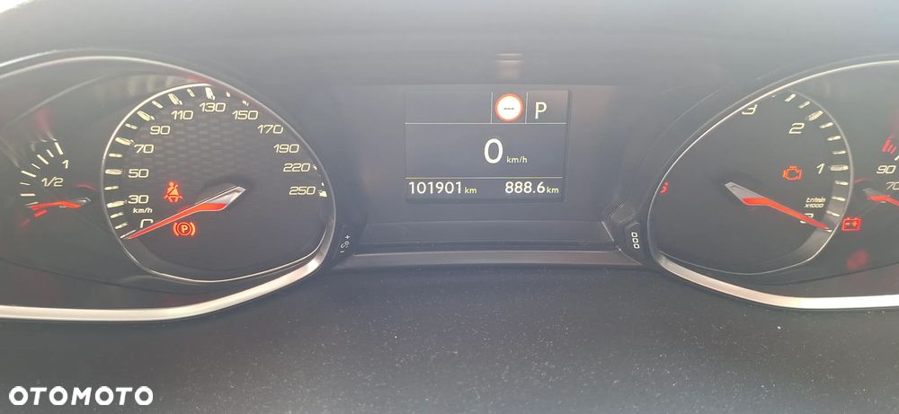 Peugeot 308 BlueHDi FAP 180 EAT8 Stop & Start GT - 10