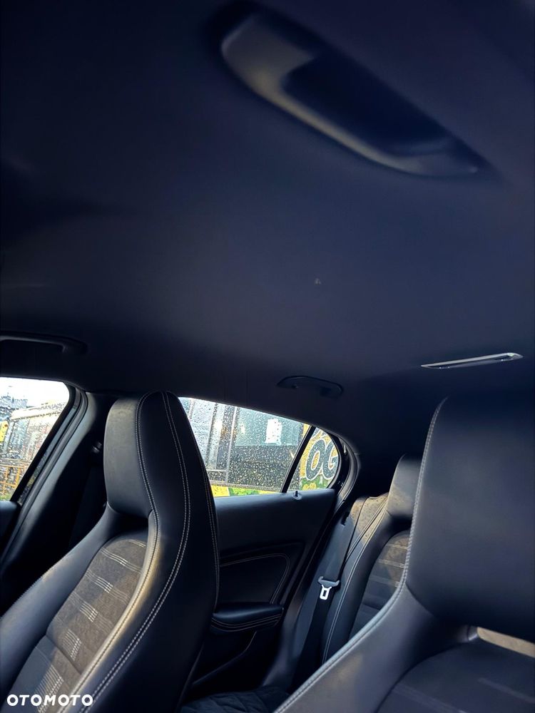 Mercedes-Benz GLA 220 4-Matic - 7