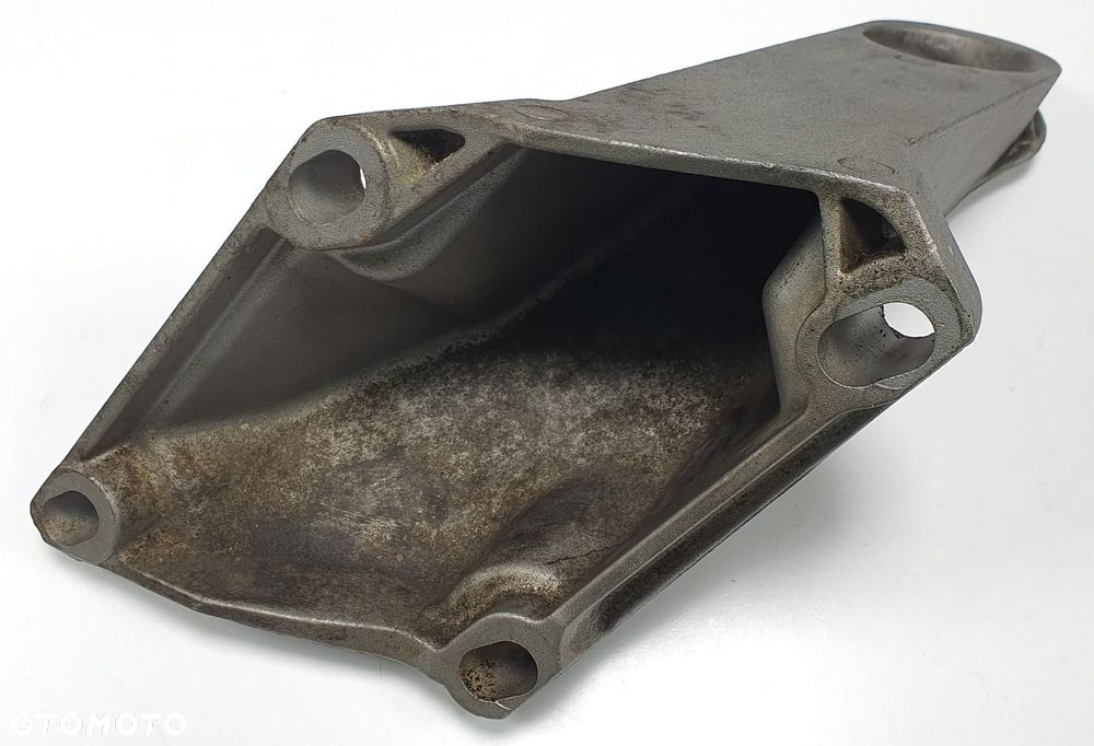 ŁAPA SILNIKA BMW 6 E60 E61 E63 E64 E65 E66 6761113 - 2
