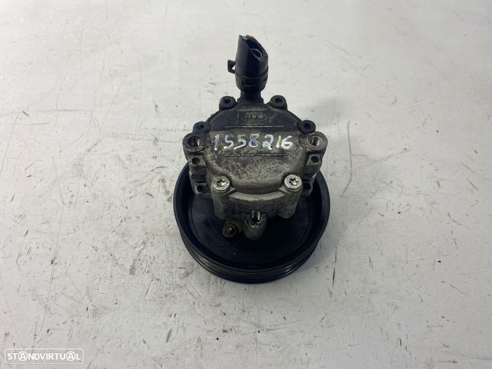 Bomba direcção assistida RENAULT TRAFIC II (FL) 2.0 dCi 115 REF. MOTOR M9R692 - 2
