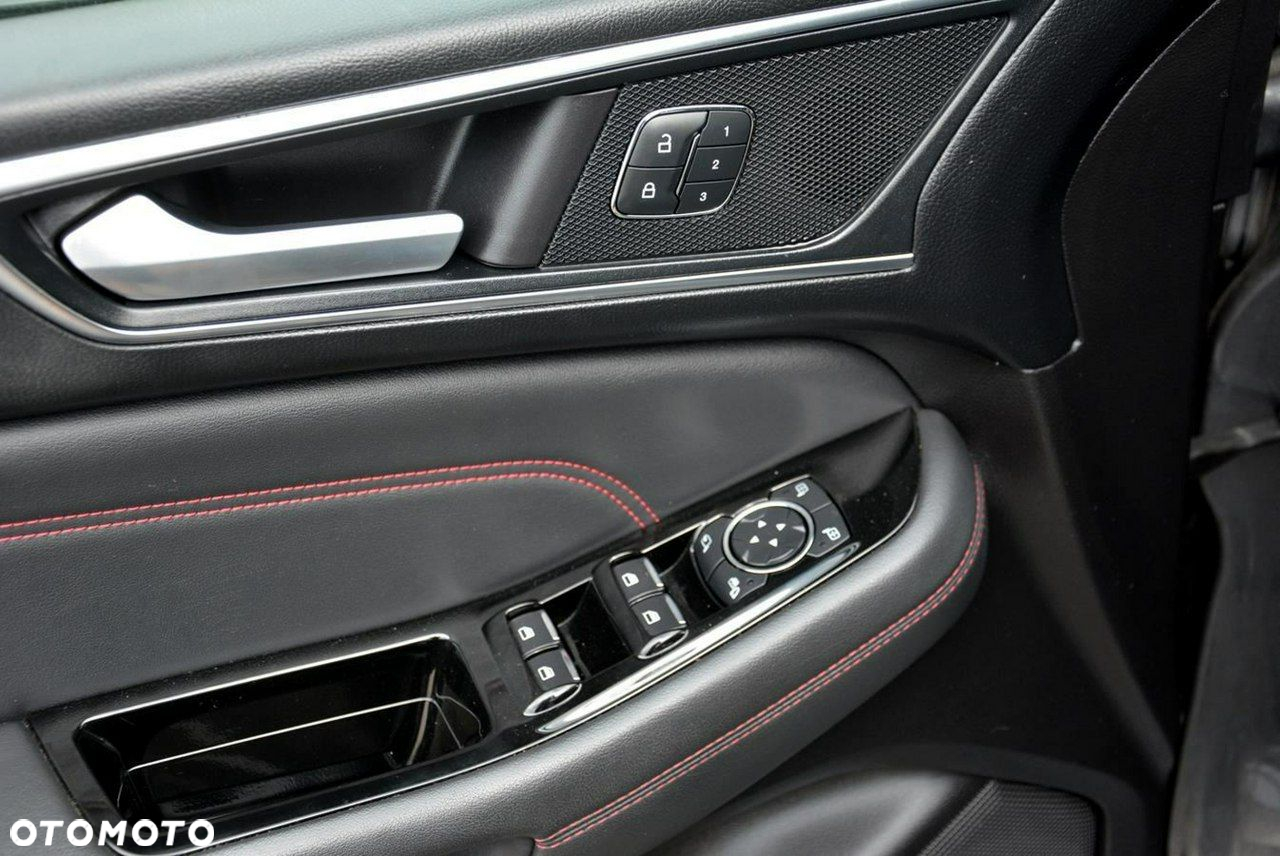 Ford S-Max - 24