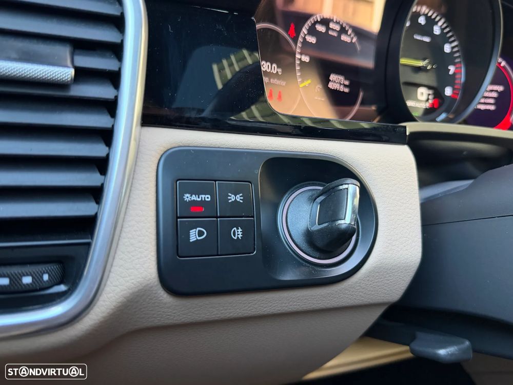 Porsche Cayenne E-Hybrid Tiptronic S Black Edition — fotografia 16