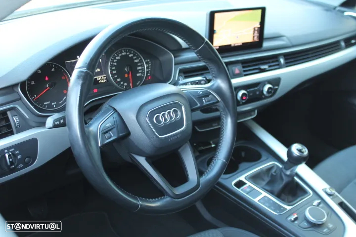Audi A4 Avant 2.0 TDI Advance - 22