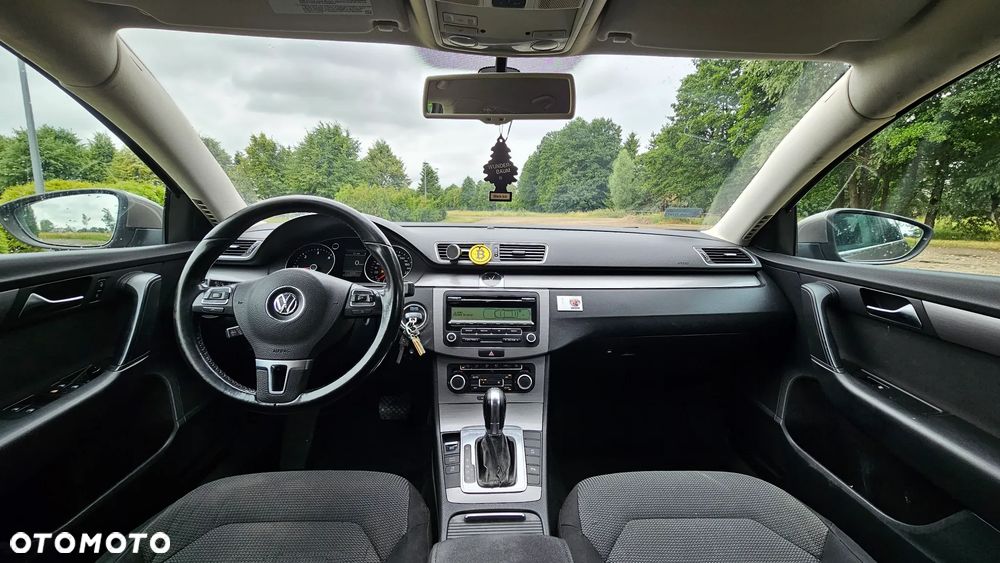 Volkswagen Passat 2.0 TDI DPF Comfortline DSG - 9