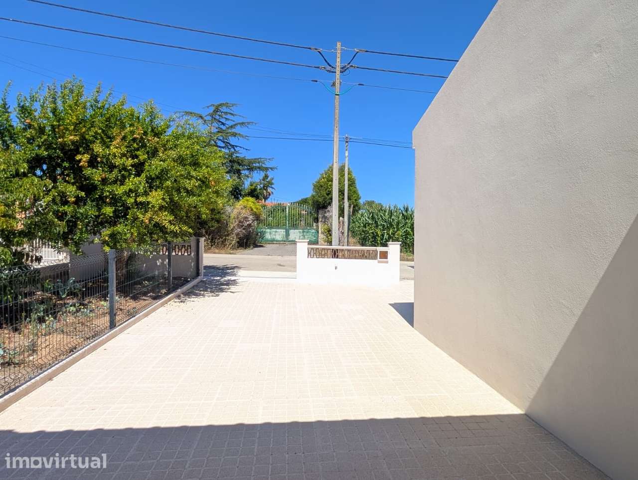 Moradia Geminada T1 Totalmente Renovada | Campelos – Torres Vedras - Grande imagem: 5/17