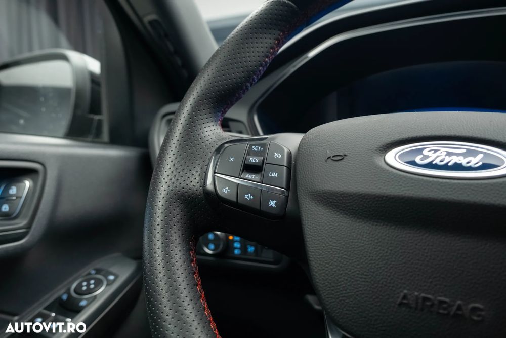 Ford Kuga 2.5 Duratec FHEV ST-LINE - 14