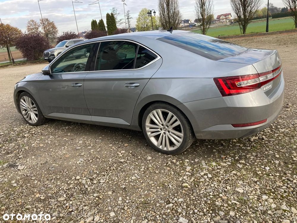 Skoda Superb 1.4 TSI ACT Style - 4