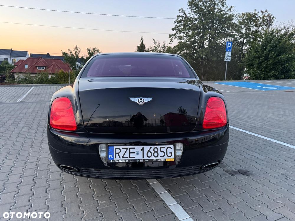 Bentley Flying Spur - 11