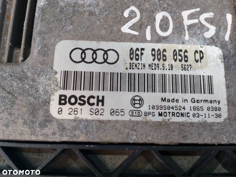 KOMPUTER, STEROWNIK AUDI A3 ( 8P1 ) 06F906056CP   0261S02065 2.0 FSI - 4