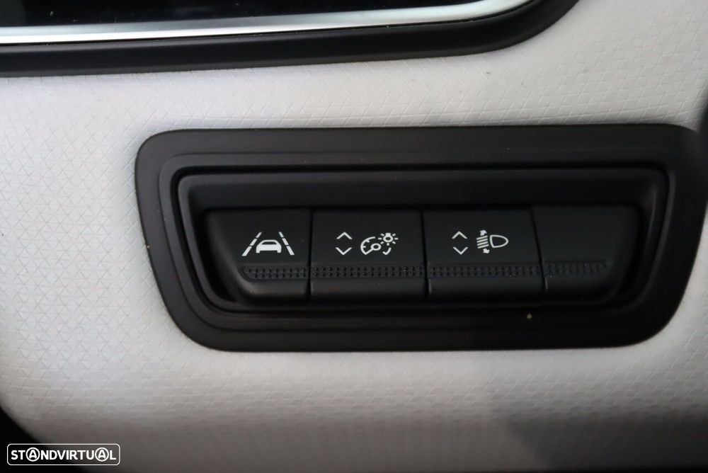 Renault Clio 1.0 TCe Evolution - 16