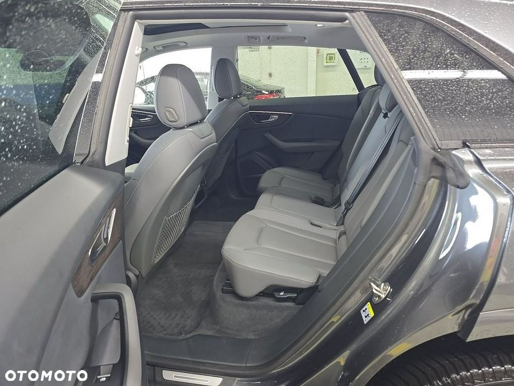 Audi Q8 - 16