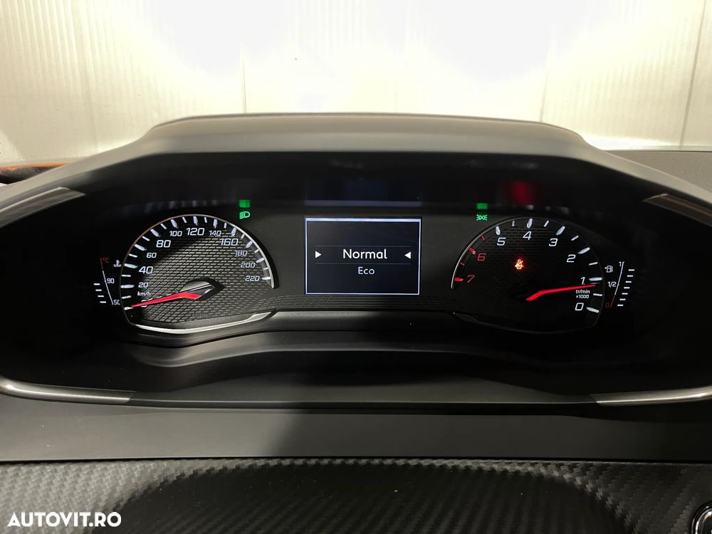 Peugeot 2008 PureTech 100 Stop&Start Allure - 30