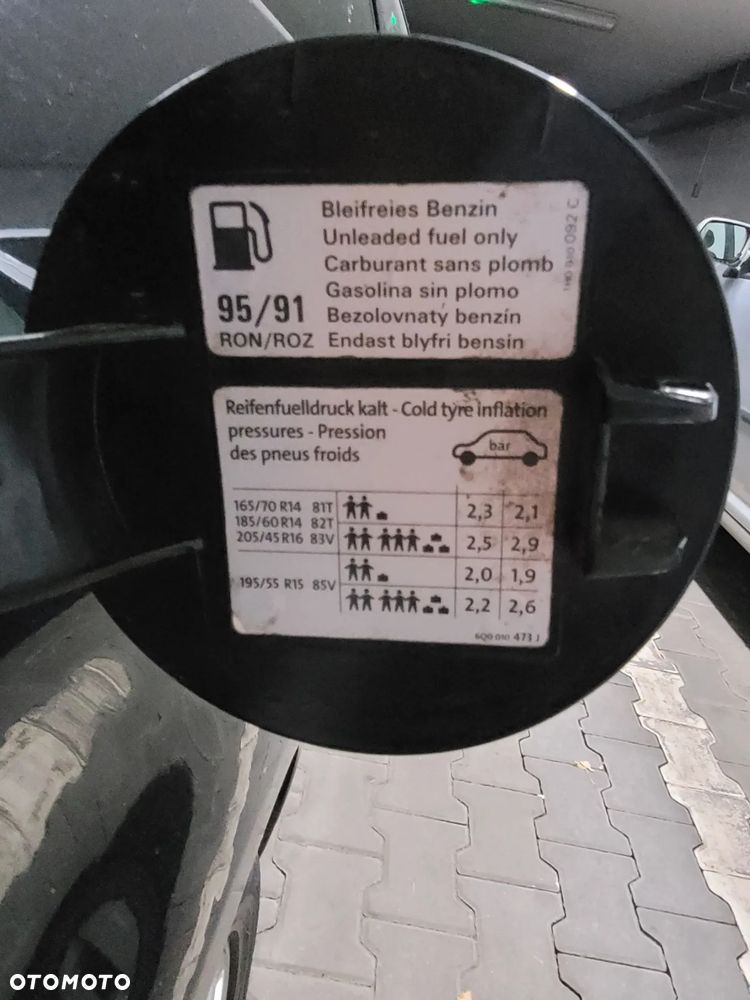 Volkswagen Polo 1.4 Sportline - 27