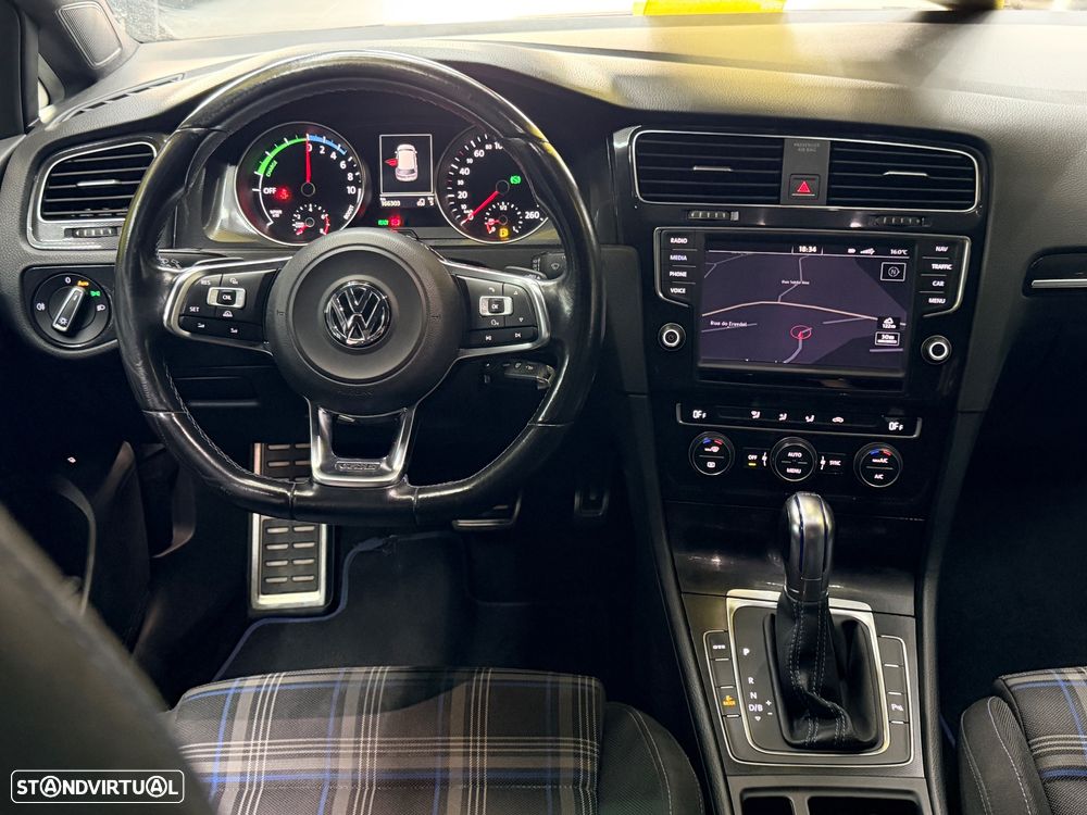 VW Golf 1.4 GTE Plug-In-Hybrid DSG - 29