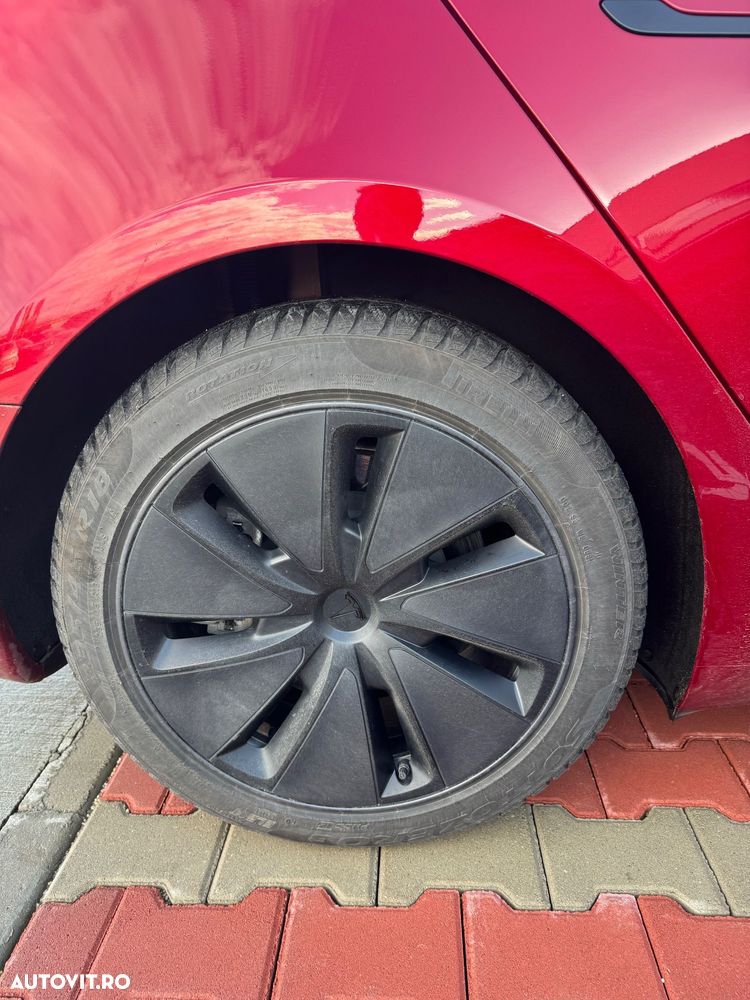 Tesla Model 3 Long Range - 9