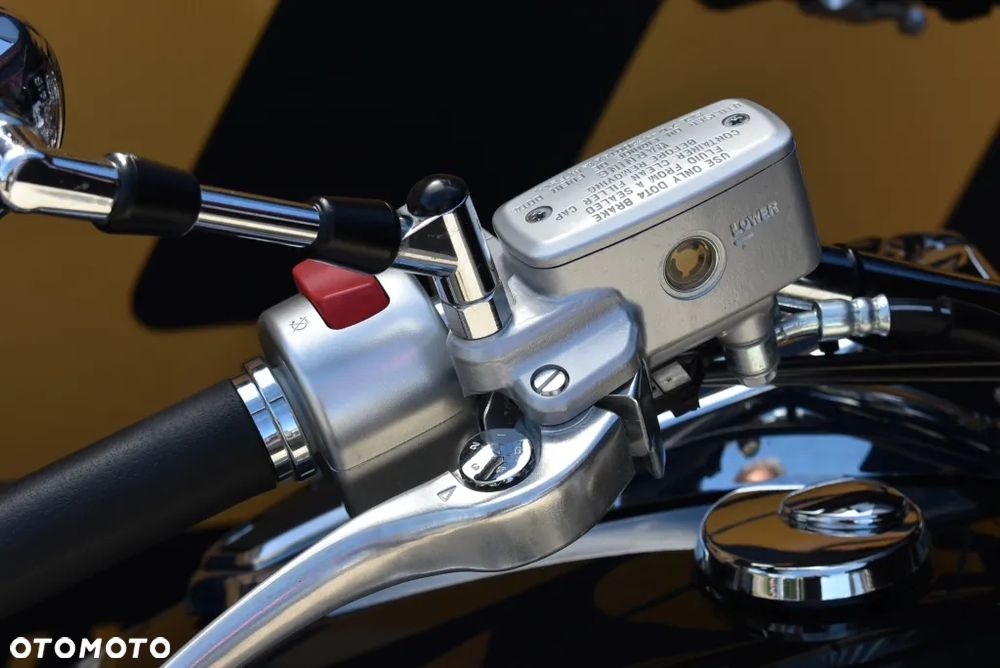 Suzuki Intruder - 36